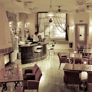 restoran-baar Tallinna Vanalinnas / Restaurant and bar in Tallinn Old Town